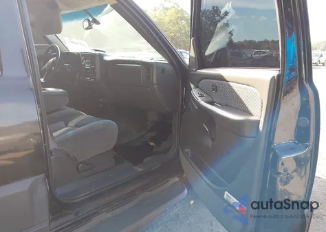 2003 Chevrolet Avalanche 1500 K1500 из США, поврежденный, VIN 3GNEK13T63G332804